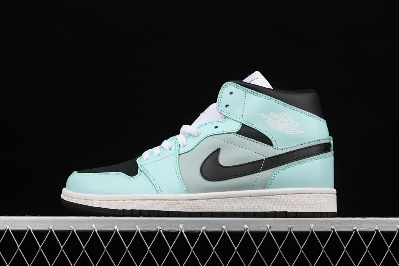 All categories Air Jordan Jordan series basketball shoes Air Jordan 1 High Z version Air Jordan 1 "Court Purple" AJ1 Joe 1 League of Legends black and green CV0152-102